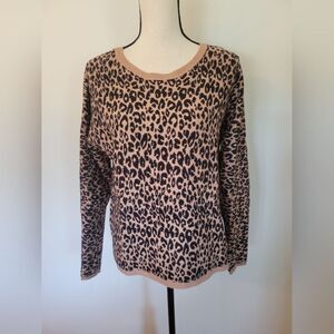 Apt 9 leopard print sweater, size M